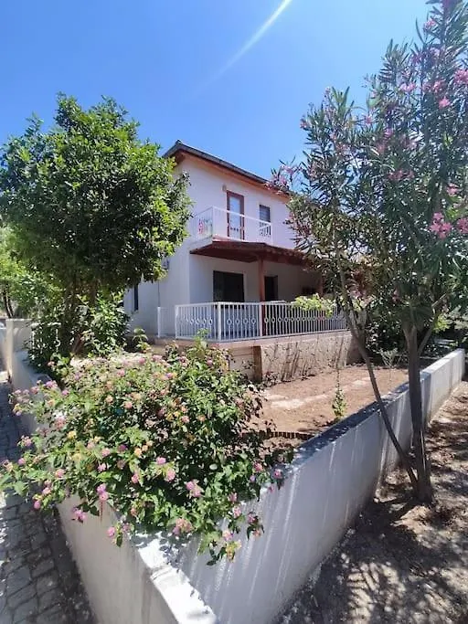 Dikili Bademli Muestakil Villa Yazcenneti Sitesi